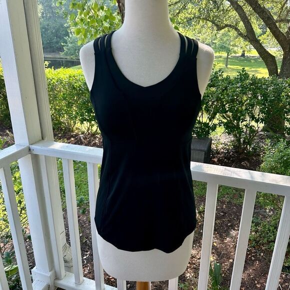 Lululemon Black Sports Bra Tank - Picture 1 of 3